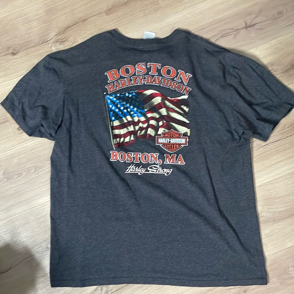 Harley-Davidson Boston 2013‎ T-Shirt. Gray. GUC, wear around collar. XL.